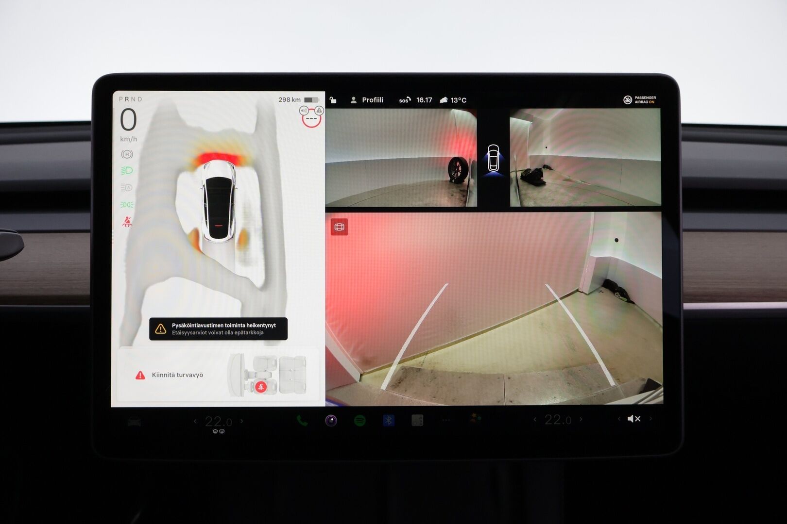 Tesla Model Y 2025 Long Range MY 2025 * 1OM Suomiauto / Vetokoukku / Matrix LED / Lämpöpumppu / Peruutuskamera / Nahkasisusta / Tulossa myyntiin!