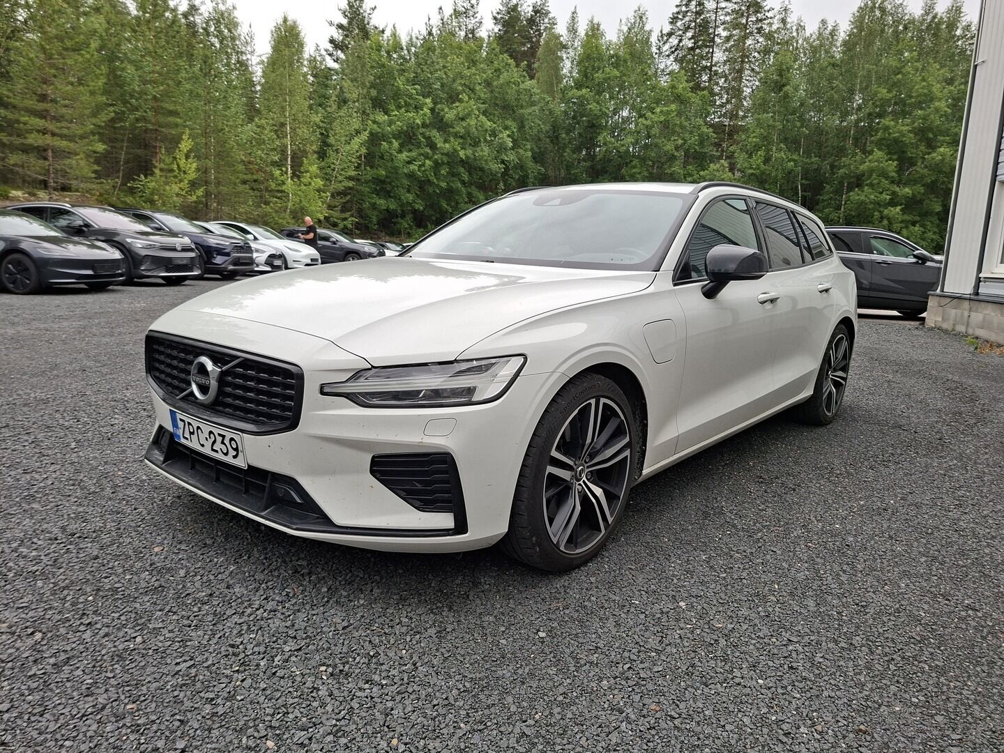Volvo V60 2021 T6 TwE AWD R-Design aut **Adapt.vakkari / P.kamera / Sporttipenkit / Koukku / Muistipenkki / TULOSSA!!