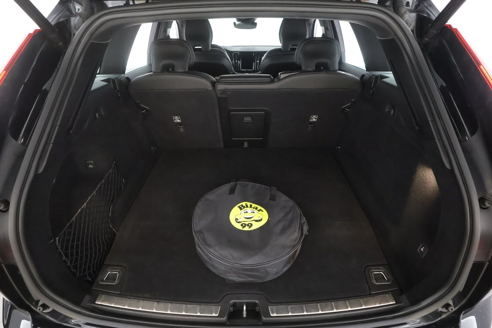 Volvo XC60 2022 T6 TwE AWD Business R-Design aut - | Muistipenkki | Koukku | Puolinahat | Panorama | Keyless | High Perf. Audio | P.kamera | Sähk. takaluukku | 22" vanteet | 2x renkaat aluin | 