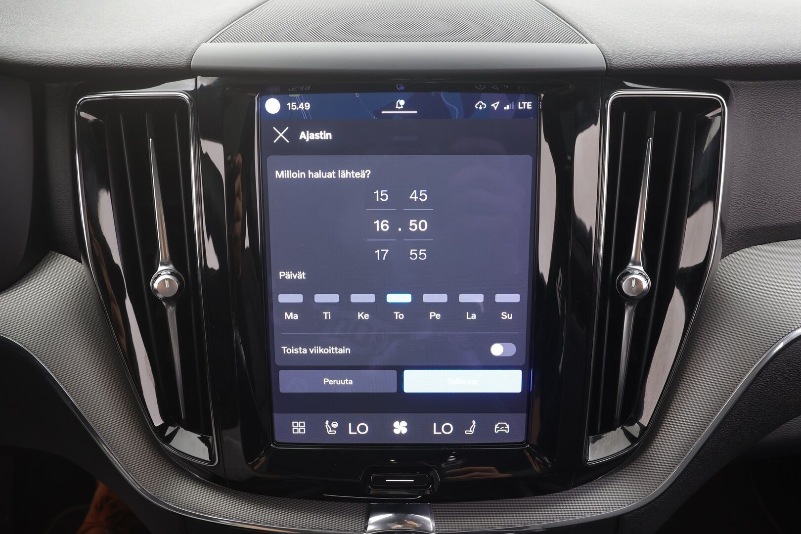 Volvo XC60 2022 T6 TwE AWD Business R-Design aut - | Muistipenkki | Koukku | Puolinahat | Panorama | Keyless | High Perf. Audio | P.kamera | Sähk. takaluukku | 22" vanteet | 2x renkaat aluin | 