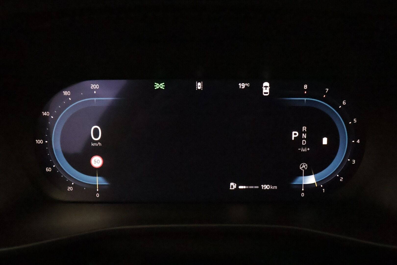 Volvo XC40 2025 B3 MHEV Edition DCT aut **Adapt.vakkari / 360.kamera / Facelift / Webasto / BLIS / Navi / KeylessGo** - 1.Om Suomi-auto / Kahdet renkaat aluvanteilla / Penkinlämmittimet takana / Ratinlämmitin / High Performance Audio - HULLUT VÄLIPÄIVÄT KORKOTARJOUS 2,49%