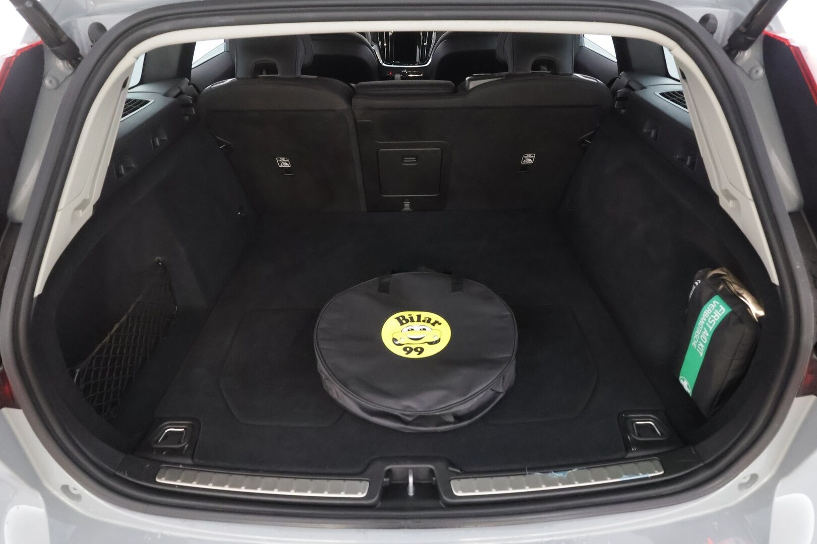 Volvo V60 2025 T6 AWD Long Range Core aut - | ACC | Pilot Assist | P.kamera | BLIS | Keyless | High. perf. audio | Lämm. ratti | Sähk. takaluukku | 2x renkaat aluin | 1-om suomiauto | ALV |