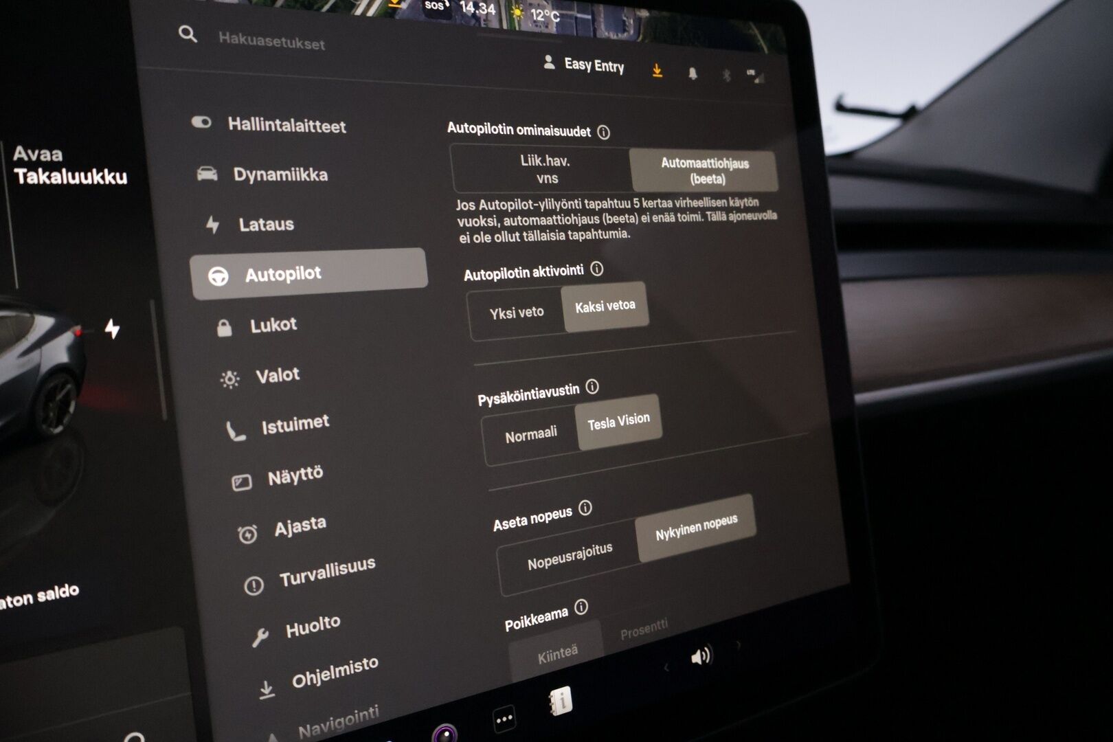 Tesla Model 3 2023 Standard Range Plus *Autopilot 3 / ILP / Lasikatto / Kahdet vanteet / Akuston esilämmitys / Sähkökontti* - AMD Ryzen