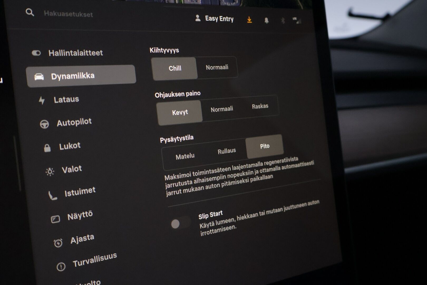 Tesla Model 3 2023 Standard Range Plus *Autopilot 3 / ILP / Lasikatto / Kahdet vanteet / Akuston esilämmitys / Sähkökontti* - AMD Ryzen