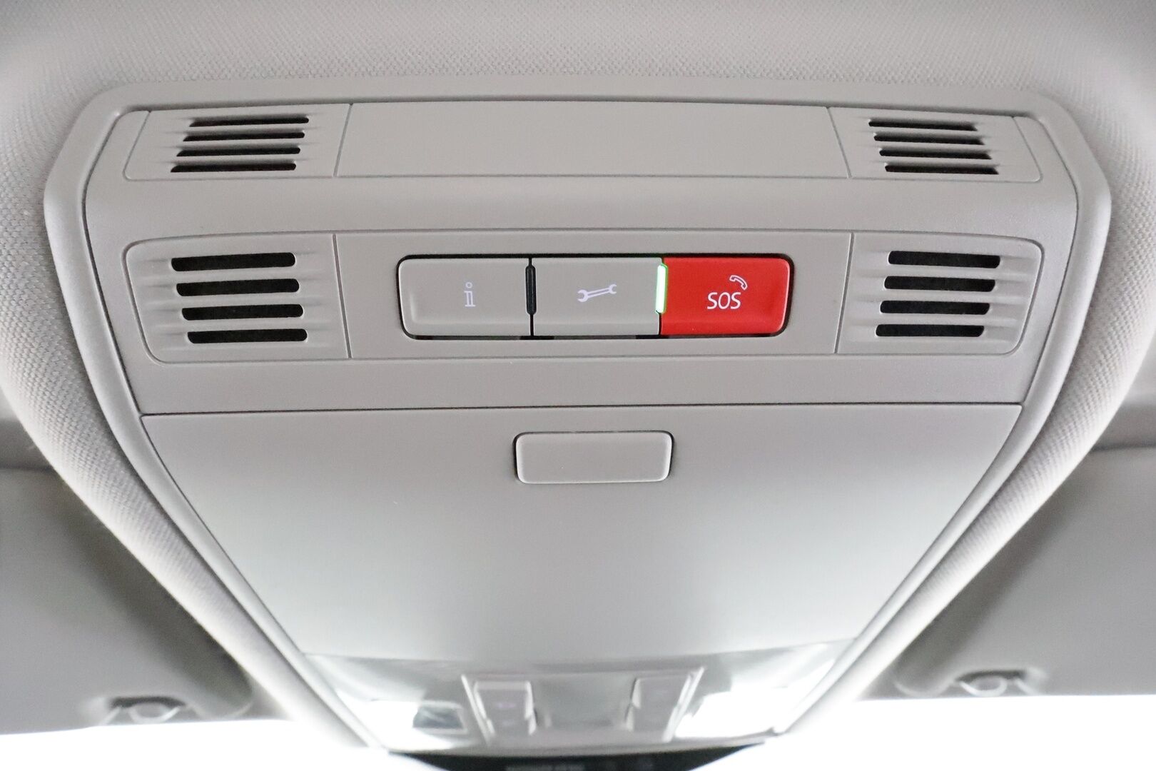 Volkswagen Passat 2021 Variant GTE Business Plug-In Hybrid 160 kW DSG * ACC / P.kamera / IQ.Light / Webasto / Koukku / Navi / Puolinahat * - Akku kuntotarkastettu / Kahdet renkaat aluvanteilla - HULLUT BLACKWEEK JATKOT - KORKOTARJOUS 2,49%