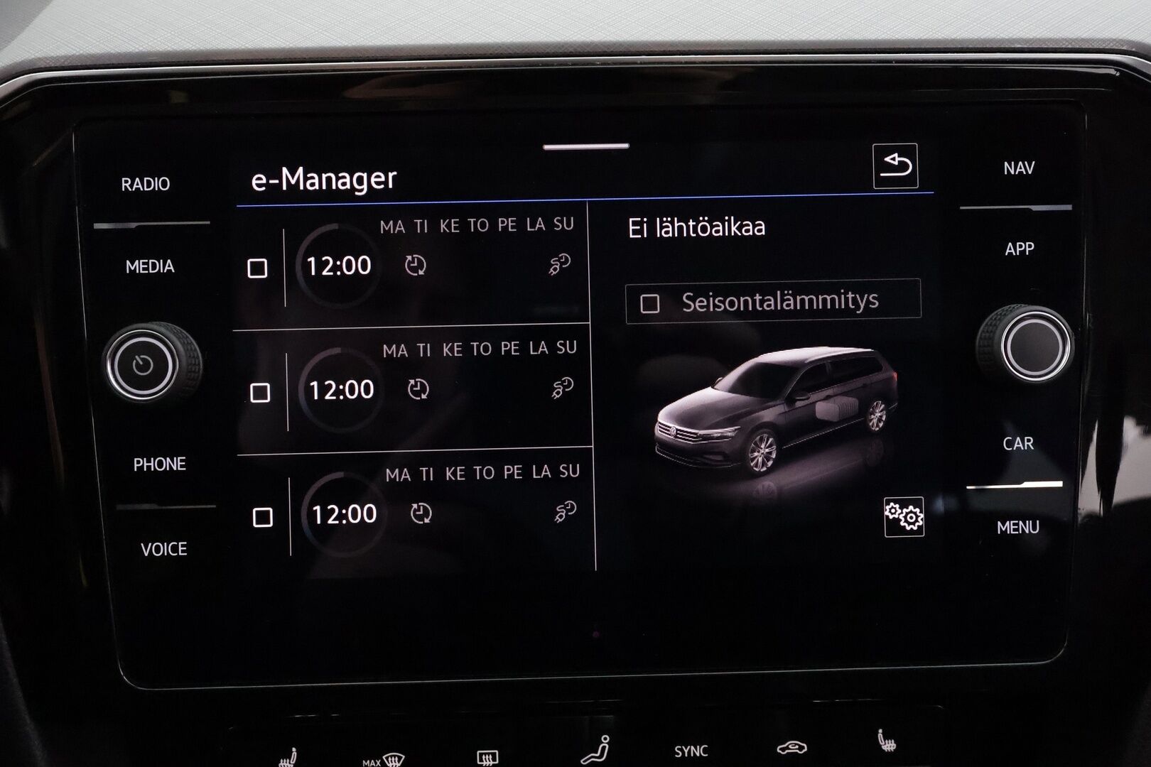 Volkswagen Passat 2021 Variant GTE Business Plug-In Hybrid 160 kW DSG * ACC / P.kamera / IQ.Light / Webasto / Koukku / Navi / Puolinahat * - Akku kuntotarkastettu / Kahdet renkaat aluvanteilla - HULLUT BLACKWEEK JATKOT - KORKOTARJOUS 2,49%