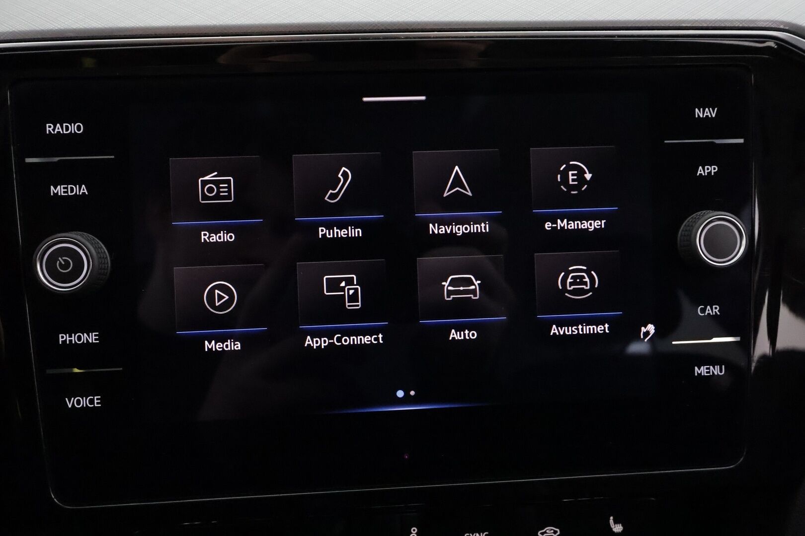 Volkswagen Passat 2021 Variant GTE Business Plug-In Hybrid 160 kW DSG * ACC / P.kamera / IQ.Light / Webasto / Koukku / Navi / Puolinahat * - Akku kuntotarkastettu / Kahdet renkaat aluvanteilla - HULLUT BLACKWEEK JATKOT - KORKOTARJOUS 2,49%