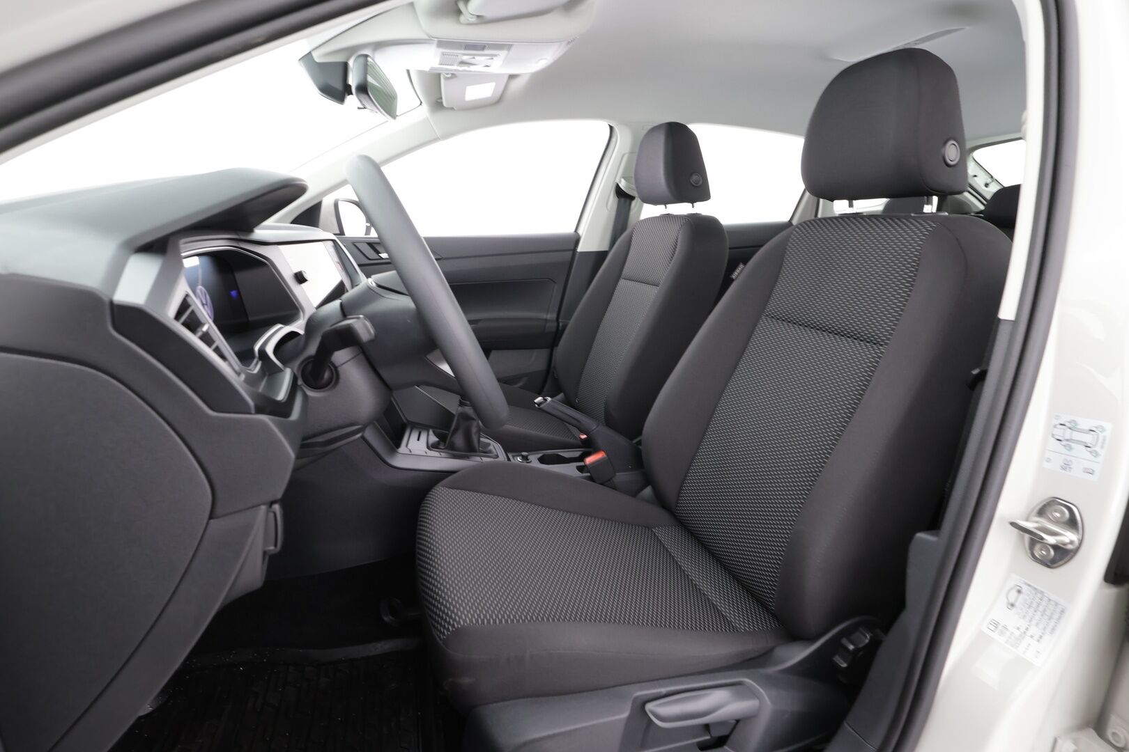 Volkswagen Taigo 2025 Comfort 1,0 TSI 70 kW * LED / P.Tutka / Vakkari / Kaistavahti / Apple&Android / Digimittaristo * - Suomi-auto - HULLUT AVAJAISHULINAT KORKOTARJOUS 3,29 %