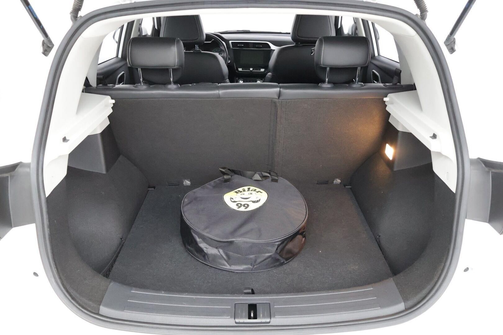 MG ZS 2021 EV Luxury * Panorama / Kamera / BLIS / Apple & Android * - Merkkihuollettu / Akku kuntotarkastettu SoH 90%