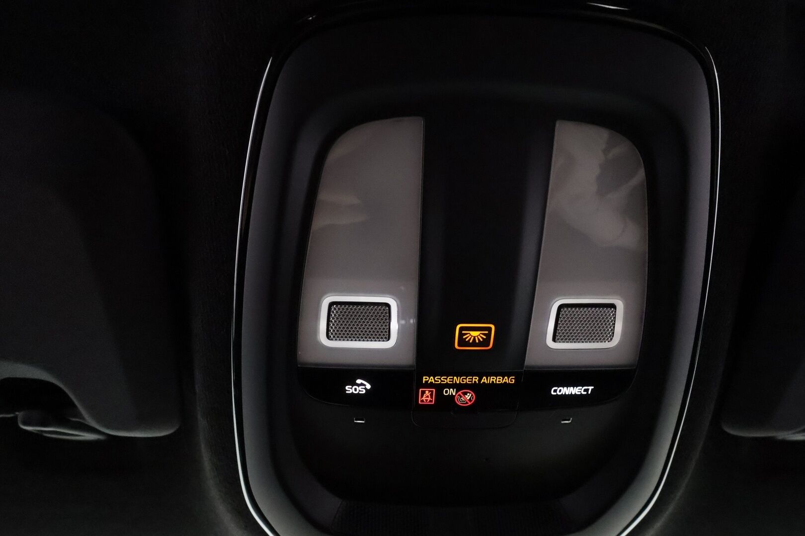 Polestar 2 2022 Long Range Dual Motor, 300kW, 78kWh **Pixelit / Lämpöpumppu / Pilot&Plus paketti / H&K / Lasikatto / Muistipenkki / 360 kamera** - 3,99 % KORKOTARJOUS TÄHÄN AUTOON - Akku kuntotarkistettu! / Kahdet renkaat