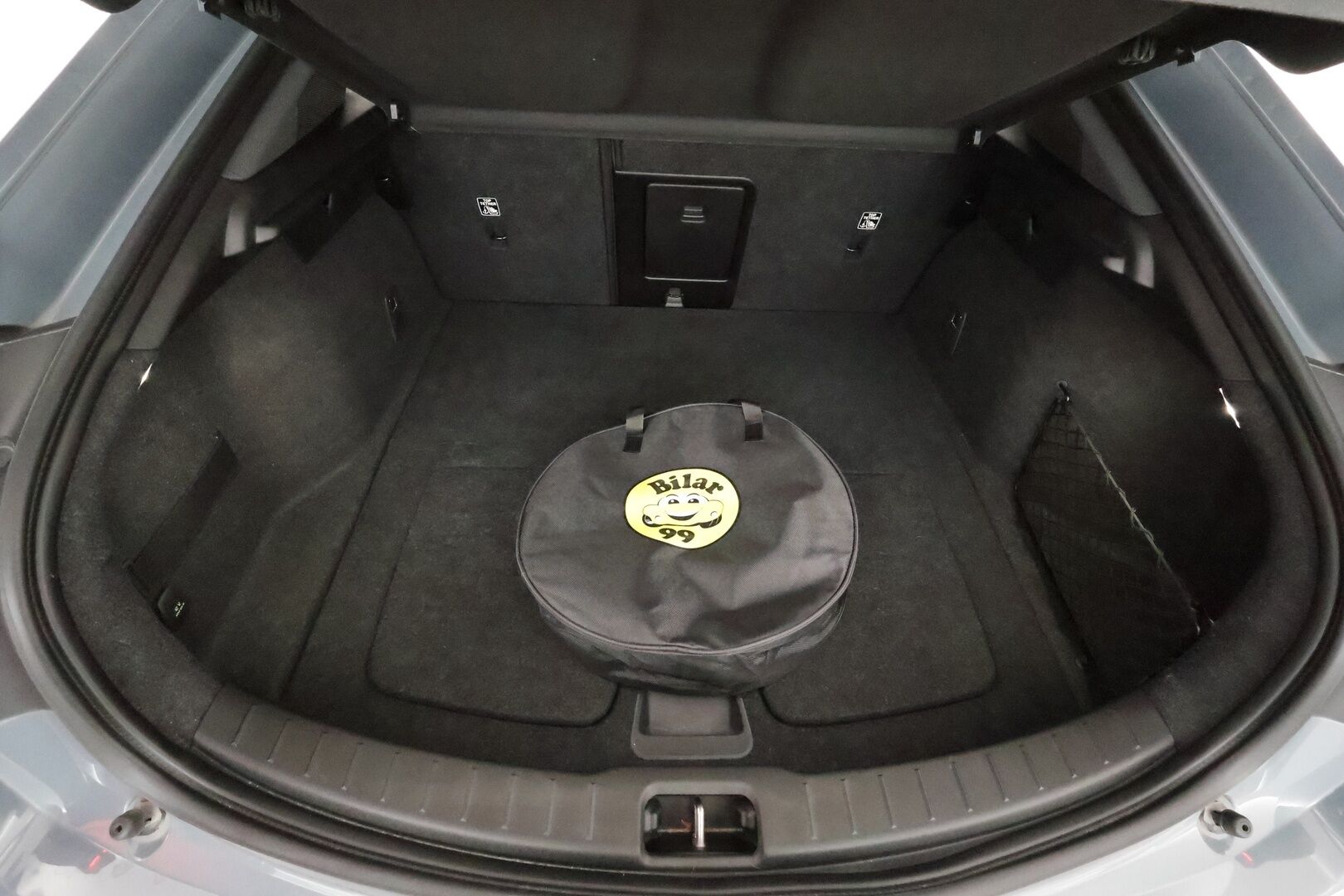 Polestar 2 2022 Long Range Dual Motor, 300kW, 78kWh **Pixelit / Lämpöpumppu / Pilot&Plus paketti / H&K / Lasikatto / Muistipenkki / 360 kamera** - 3,99 % KORKOTARJOUS TÄHÄN AUTOON - Akku kuntotarkistettu! / Kahdet renkaat