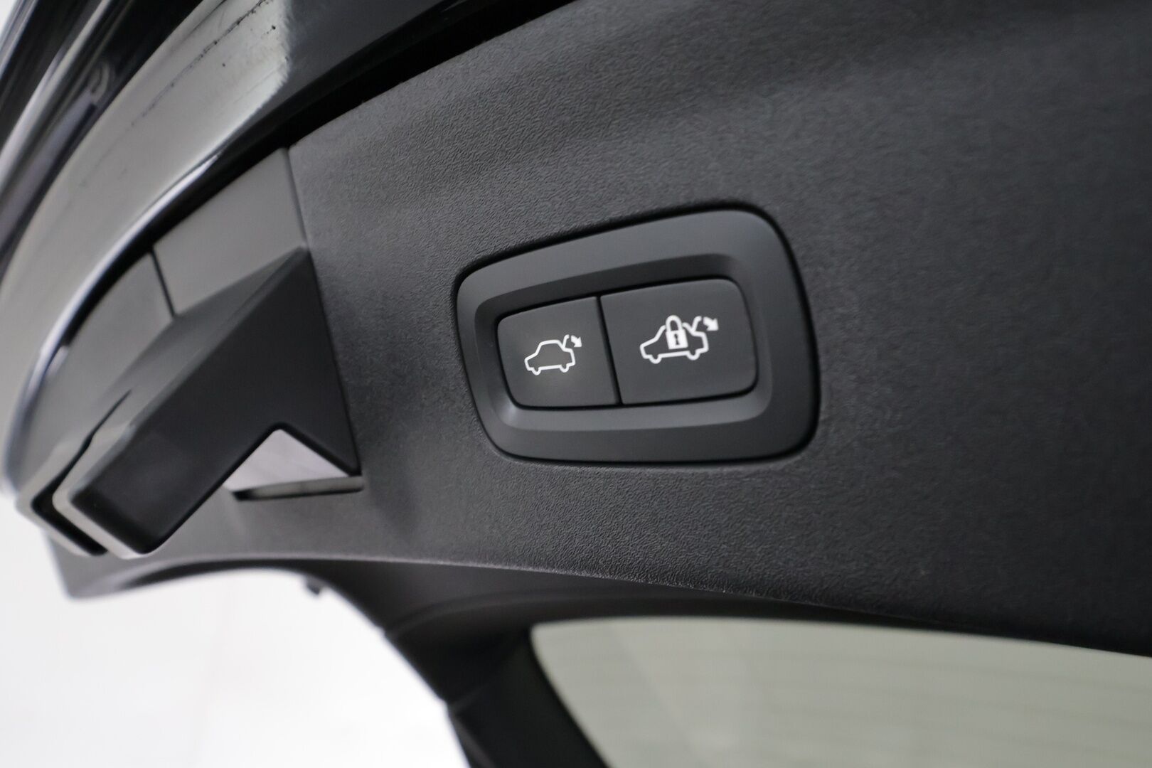 Polestar 2 2021 Launch Edition, 300kW, 78kWh - | Pilot&Plus | ACC | Pixel-LED | 360° | Lasikatto | Harman/Kardon | Muistipenkki | Sporttipenkit sähköllä |  BLIS | Pilot Assist | Lämm. ratti |