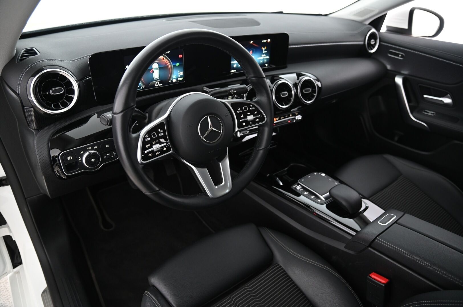 MERCEDES-BENZ CLA 2022 250 e A Shooting Brake / DTR+ / 360 Kamera / Navi / MB Me / Digimittaristo* - / Edulliset käyttökulut / Hyvät varusteet /