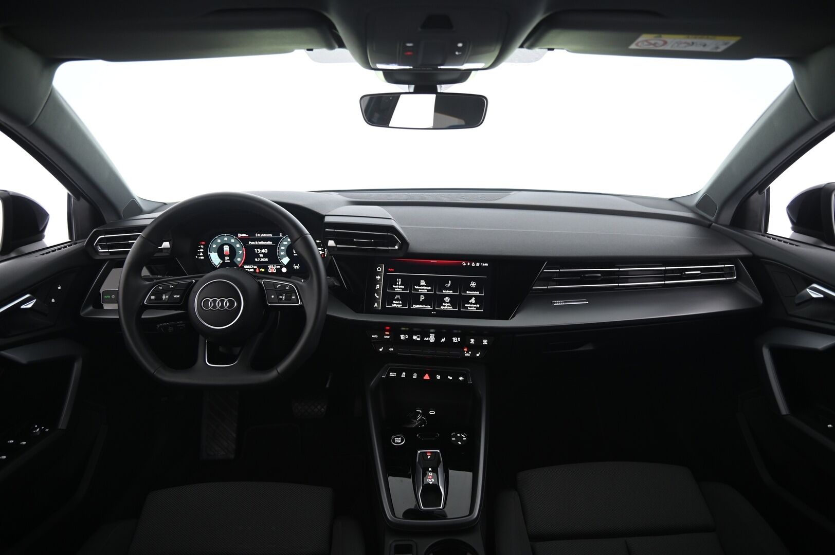 Audi A3 2025 Sportback 35 TFSI - Merkkihuollot | Flat Bottom | ACC | P.kamera | Sporttipenkit | Digimittaristo | 2x Renkaat ja Vanteet
