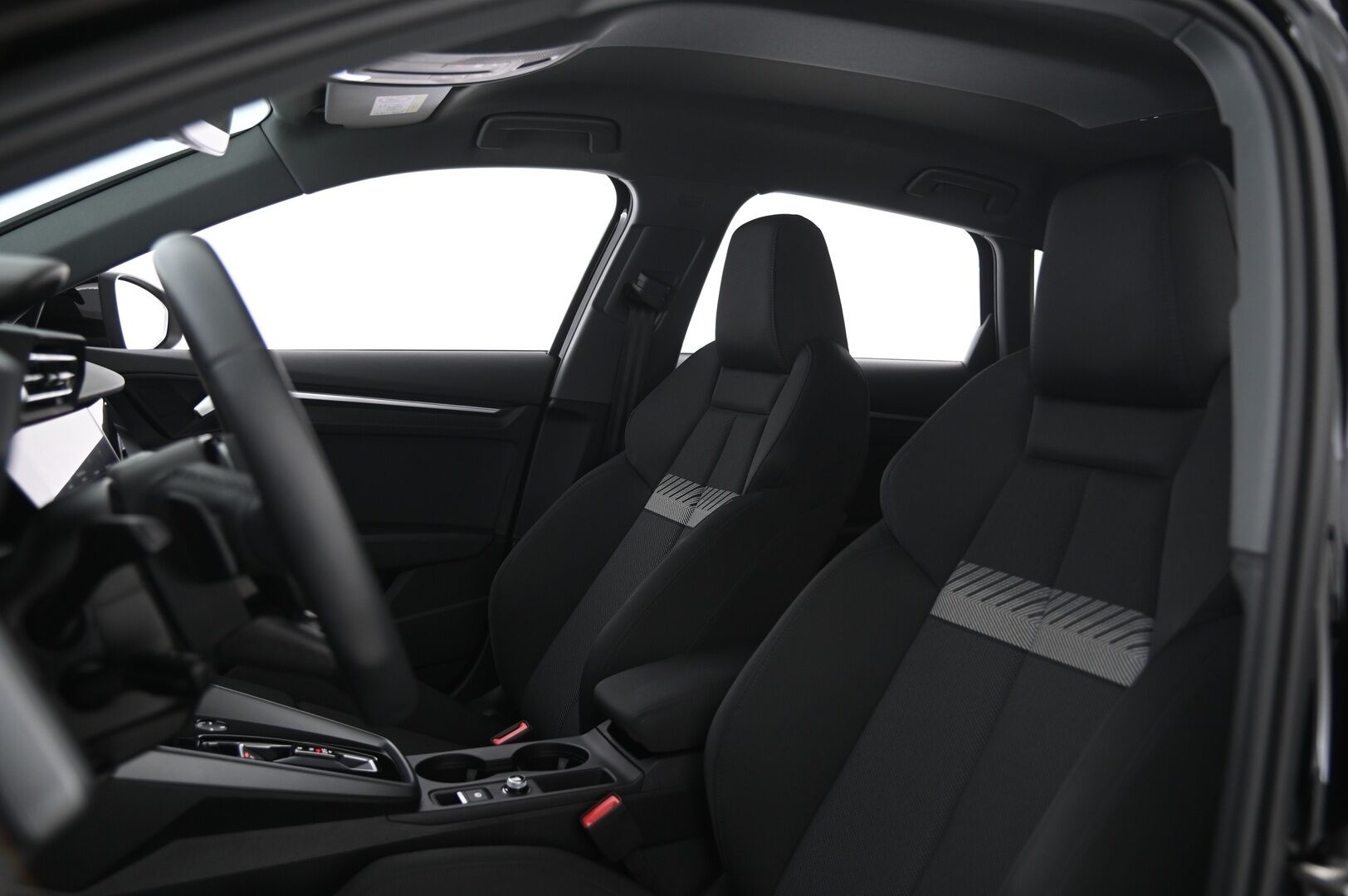 Audi A3 2025 Sportback 35 TFSI - Merkkihuollot | Flat Bottom | ACC | P.kamera | Sporttipenkit | Digimittaristo | 2x Renkaat ja Vanteet