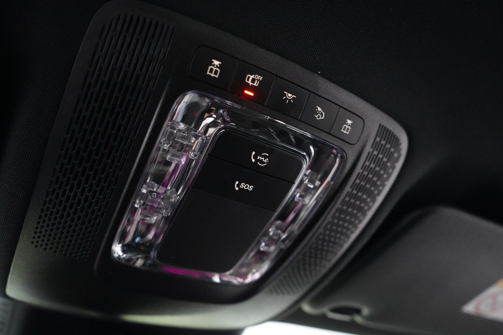 Mercedes-Benz EQA 2025 EQA 300 4MATIC - Puolinahat | Kamera | Digimittaristo | Ratinlämmitys | Ambient | Sähkökontti | Juuri huollettu