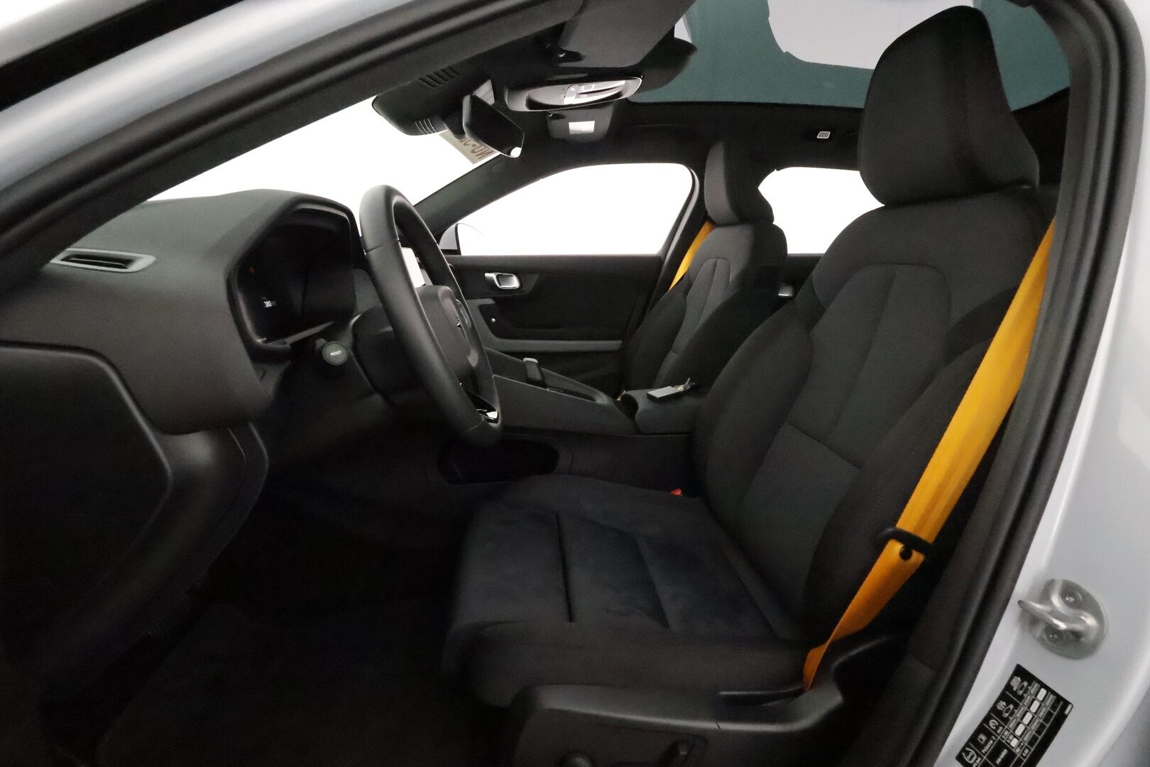 POLESTAR 2 2024 Long range Dual motor Performance Facelift, 350kW, 82kWh **Adapt.vakkari / Muistipenkki / Pixel LED / 360.kamera** - 3,99 % KORKOTARJOUS TÄHÄN AUTOON 16.9. ASTI! - Akku kuntotarkastettu / Kahdet renkaat aluvanteilla / Pilot&Plus / Lasikatto / Koukku / H&K / Digimittaristo