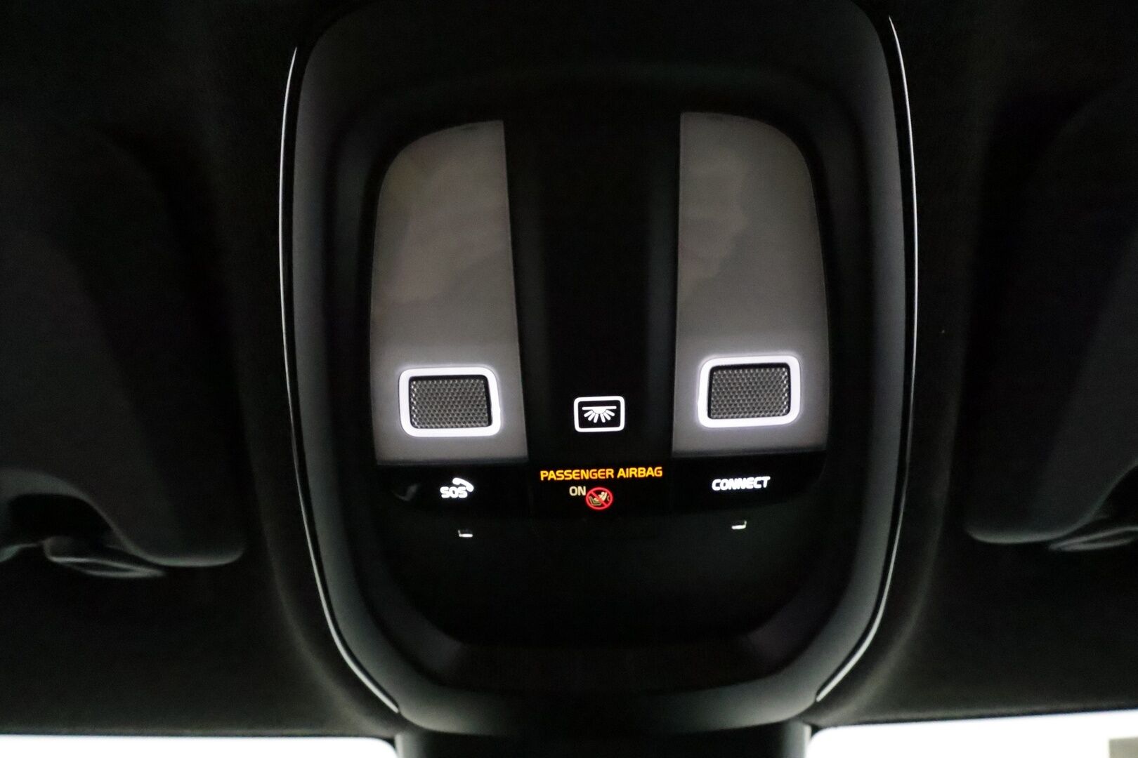 POLESTAR 2 2024 Long range Dual motor Performance Facelift, 350kW, 82kWh **Adapt.vakkari / Muistipenkki / Pixel LED / 360.kamera** - 3,99 % KORKOTARJOUS TÄHÄN AUTOON 16.9. ASTI! - Akku kuntotarkastettu / Kahdet renkaat aluvanteilla / Pilot&Plus / Lasikatto / Koukku / H&K / Digimittaristo