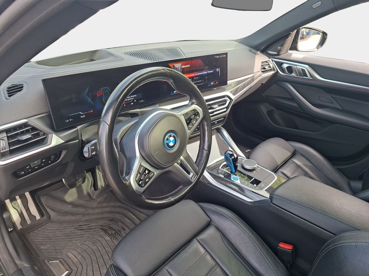 BMW i4 M50 2023 i4 M50 - Laser | Adapt. Alusta | Vetokoukku | Harman & Kardon | Kattoluukku | Peruutuskamera | ACC | Sanremo Green | 