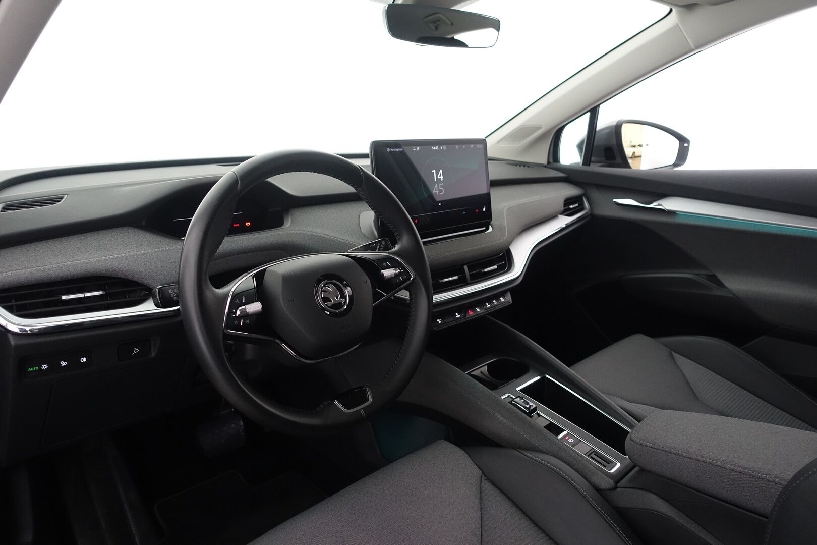 Skoda Enyaq 2022 ENYAQ 60 Farmari (AC) 5ov A - | ACC | 360° kamera | Keyless | Matrix LED | Kuskin istuin muistilla | Navi | Sähkötakaluukku | Vetokoukku | 