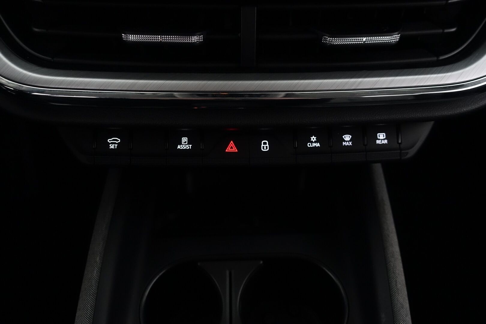 Skoda Enyaq 2022 ENYAQ 60 Farmari (AC) 5ov A - | ACC | 360° kamera | Keyless | Matrix LED | Kuskin istuin muistilla | Navi | Sähkötakaluukku | Vetokoukku | 
