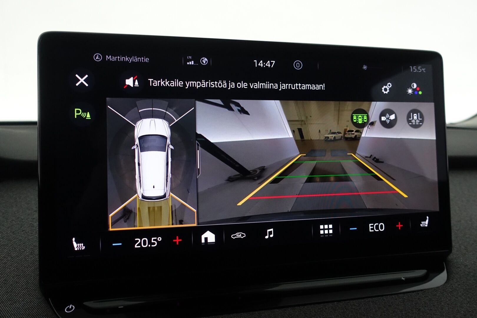 Skoda Enyaq 2022 ENYAQ 60 Farmari (AC) 5ov A - | ACC | 360° kamera | Keyless | Matrix LED | Kuskin istuin muistilla | Navi | Sähkötakaluukku | Vetokoukku | 