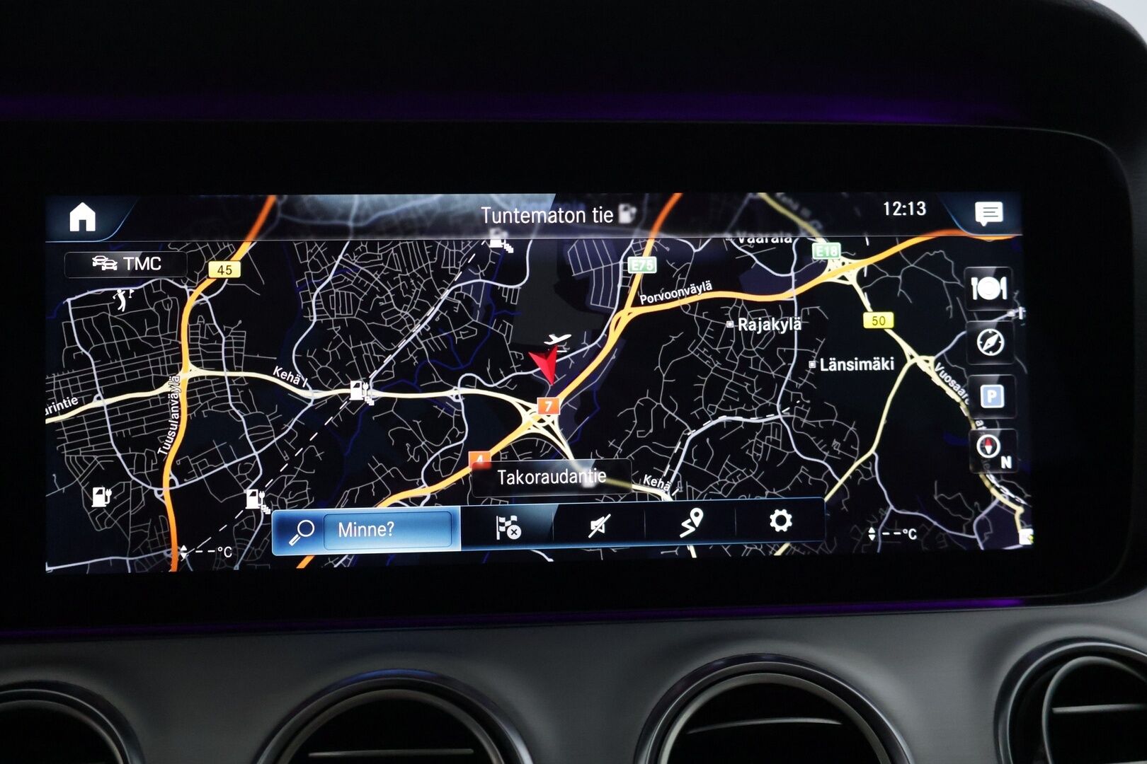 MERCEDES-BENZ E 2021 300 de T A Business Avantgarde - | Kovat Varusteet | Todella Vähän Ajettu | Distronic | Multibeam | Panorama | 360 | Sportpenkit | Widescreen | Kahdet renkaat aluvanteilla |