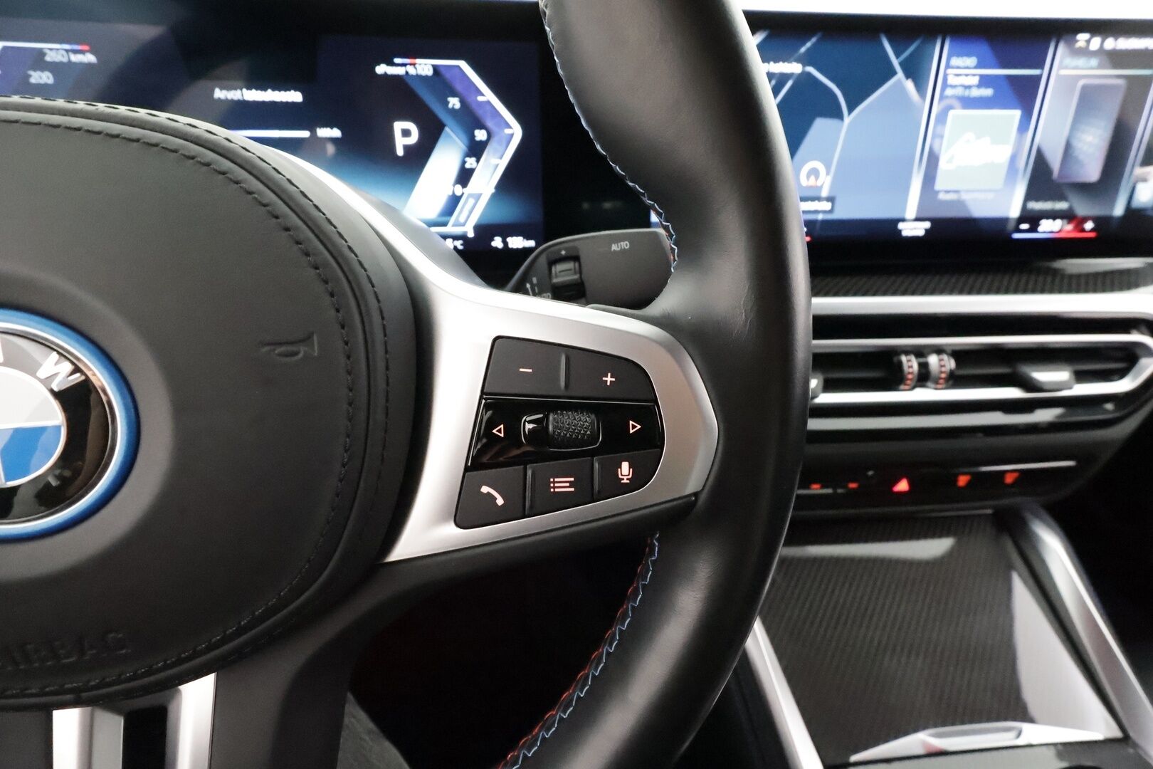BMW I4 M50 2022 Charged * ACC / H&K / 360° / M-penkit muistilla / Laser Light / Comfort Access / Akuston esilämmitys / Navi * - Merkkihuollettu / Akku kuntotarkastettu / Supervarusteet