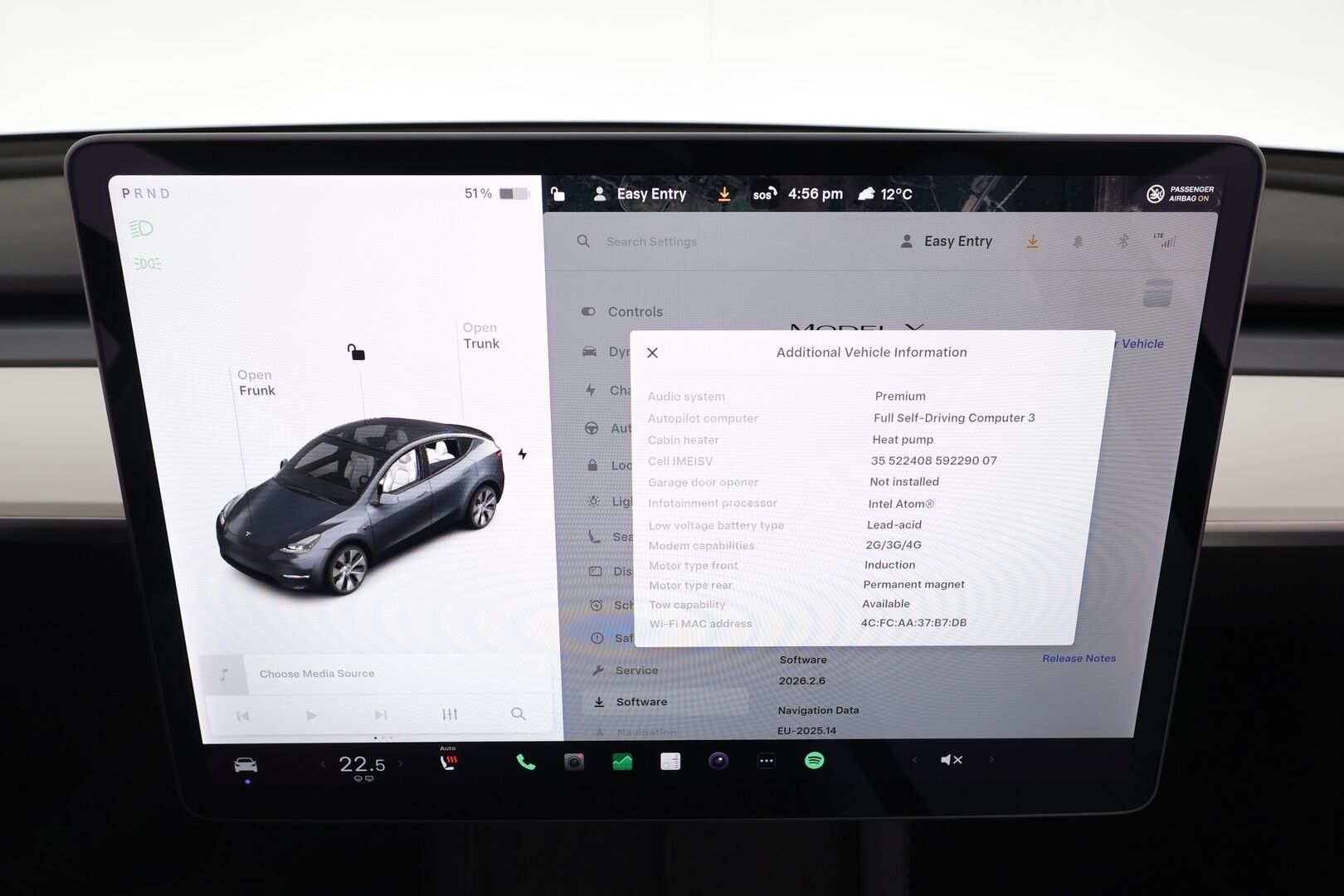 TESLA MODEL Y 2021 Long Range Dual Motor AWD * Koukku / FSD / ILP / Lasikatto / Matrix LED / Valkoinen sisusta / Premium Audio / P.kamera * - Kahdet renkaat aluvanteilla - HULLUT AVAJAISHULINAT KORKOTARJOUS 3,29 %
