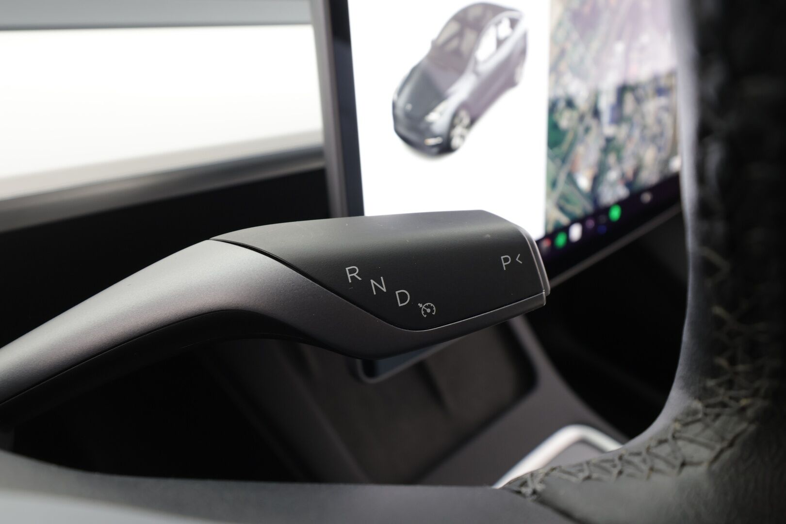 TESLA MODEL Y 2021 Long Range Dual Motor AWD * Koukku / FSD / ILP / Lasikatto / Matrix LED / Valkoinen sisusta / Premium Audio / P.kamera * - Kahdet renkaat aluvanteilla - HULLUT AVAJAISHULINAT KORKOTARJOUS 3,29 %