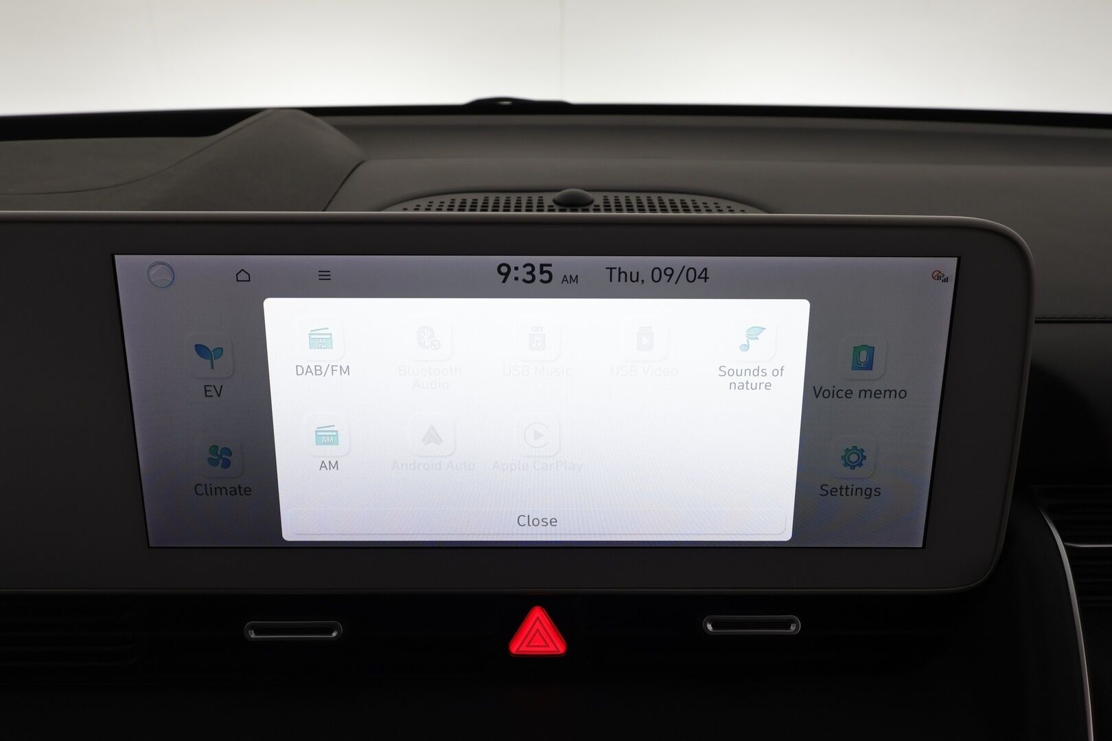 HYUNDAI IONIQ 5 2022 Premium 4WD * ACC / HUD / ILP / Relax-istuimet / Koukku / Bose / 360° / Matrix LED / Ilmastoidut nahat * - Kahdet renkaat aluvanteilla / Merkkihuollettu - HULLUT AVAJAISHULINAT KORKOTARJOUS 3,29 %