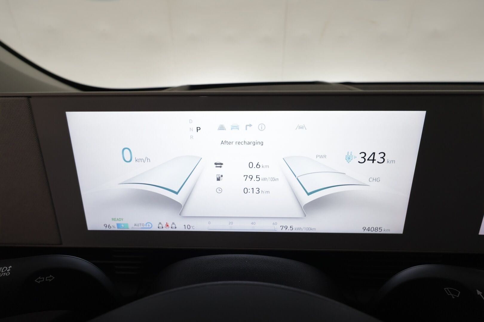 HYUNDAI IONIQ 5 2022 Premium 4WD * ACC / HUD / ILP / Relax-istuimet / Koukku / Bose / 360° / Matrix LED / Ilmastoidut nahat * - Kahdet renkaat aluvanteilla / Merkkihuollettu - HULLUT AVAJAISHULINAT KORKOTARJOUS 3,29 %