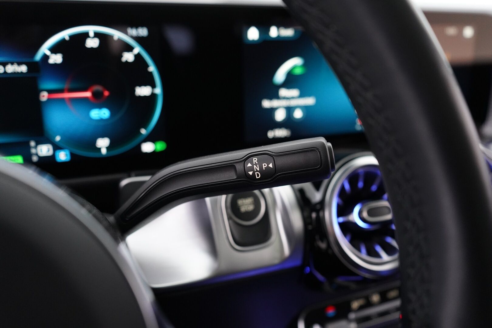 MERCEDES-BENZ EQB 2022 350 4MATIC AMG 7-P - Distronic+ | Midline | Panorama | 360° | Kaistavahti | LED | Navi | Keyless | Nahat | Sähköluukku | 7-Paikkainen | SoH 98.2% | AMG sisä- ja ulkopaketti | Kahdet Mersun vanteet | Puhdas Carvetical 