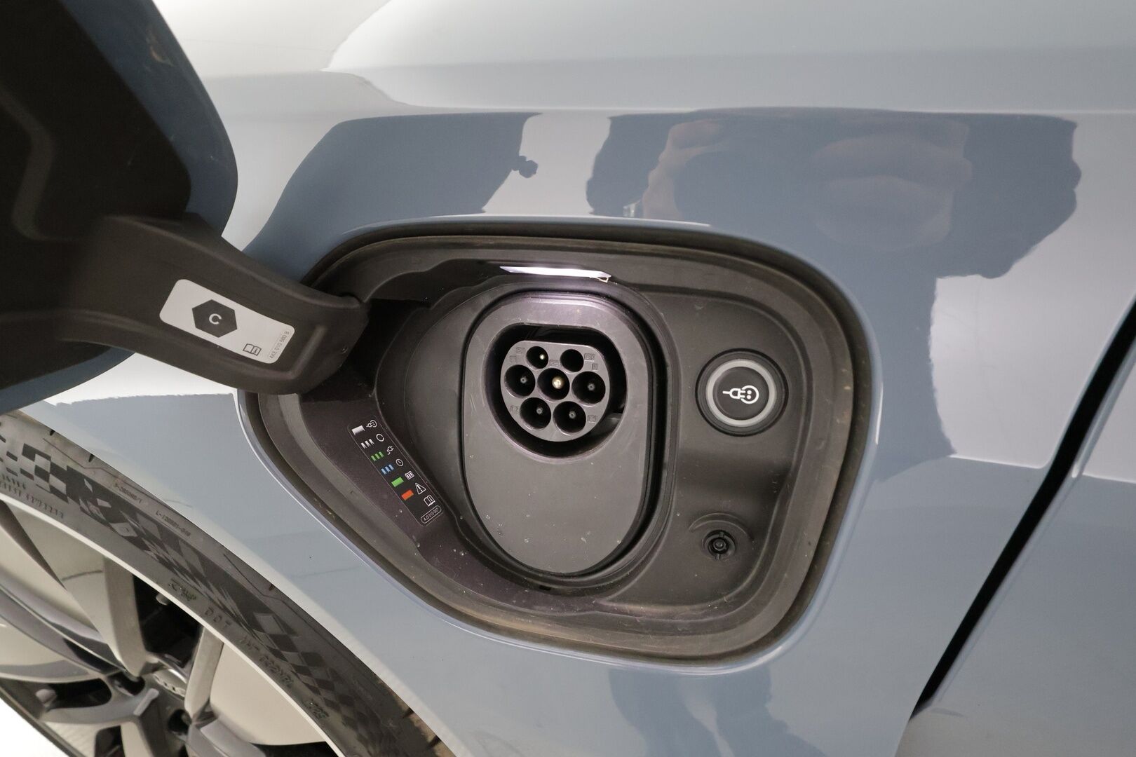 AUDI E-TRON GT 2022 60 quattro - | ACC | HUD | ILP | 360° | Panoraama | Nelipyöräohjaus | Ilma-alusta | 14-Penkit | Matrix LED | Kahdet renkaat aluvanteilla |