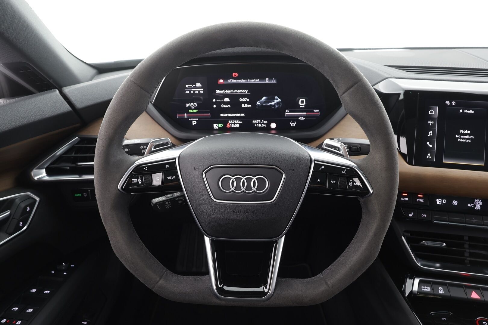 AUDI E-TRON GT 2022 60 quattro - | ACC | HUD | ILP | 360° | Panoraama | Nelipyöräohjaus | Ilma-alusta | 14-Penkit | Matrix LED | Kahdet renkaat aluvanteilla |