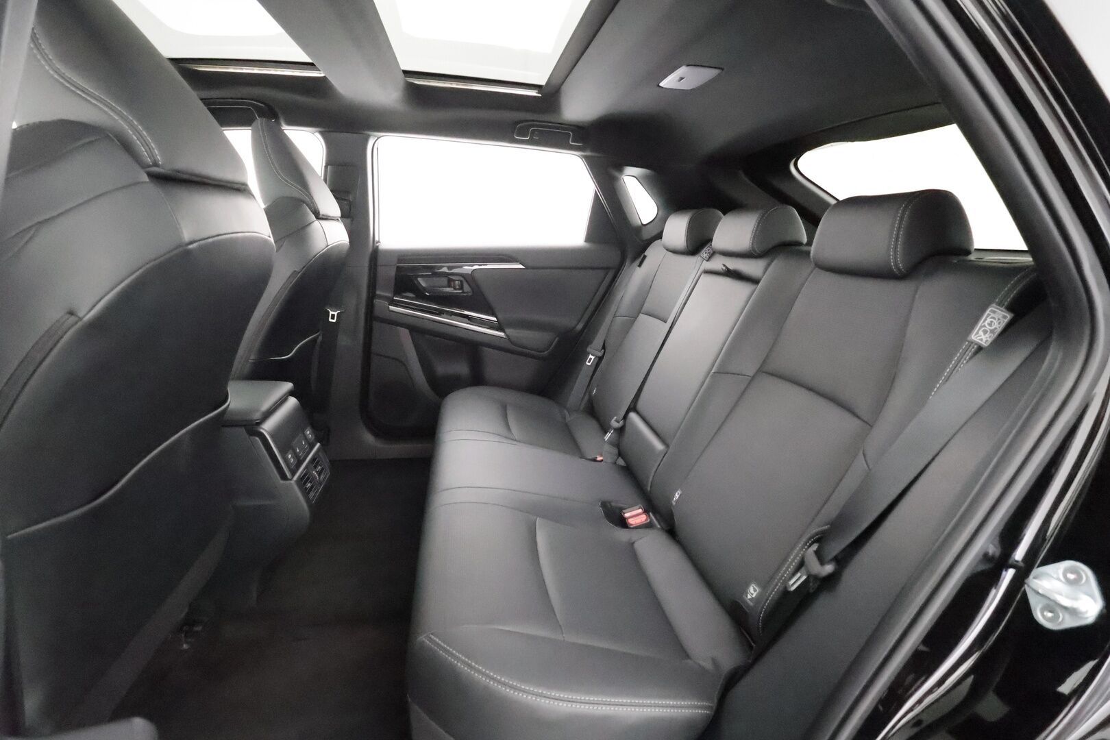 SUBARU SOLTERRA 2023 AWD 71,4kWh Touring - ACC | H&K | ILP | Panorama | Muistipenkki | 360° | LED | Nahat | Navi | Keyless | Ratinlämmitin | Merkkihuollettu | Huippuvarusteet 