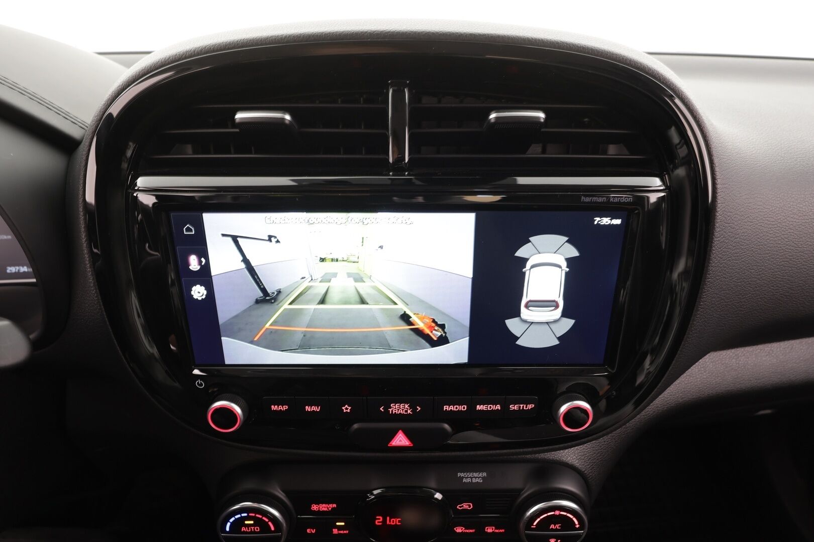 KIA E-SOUL 2021 Electro 64 kWh 204 hv Spirit - ACC | ILP | H&K | HUD | Ilmastoidut nahat | Navi | LED | P.Kamera | Sähköpenkit | Ratinlämmitin | Merkkihuollettu | Huippuvarusteet