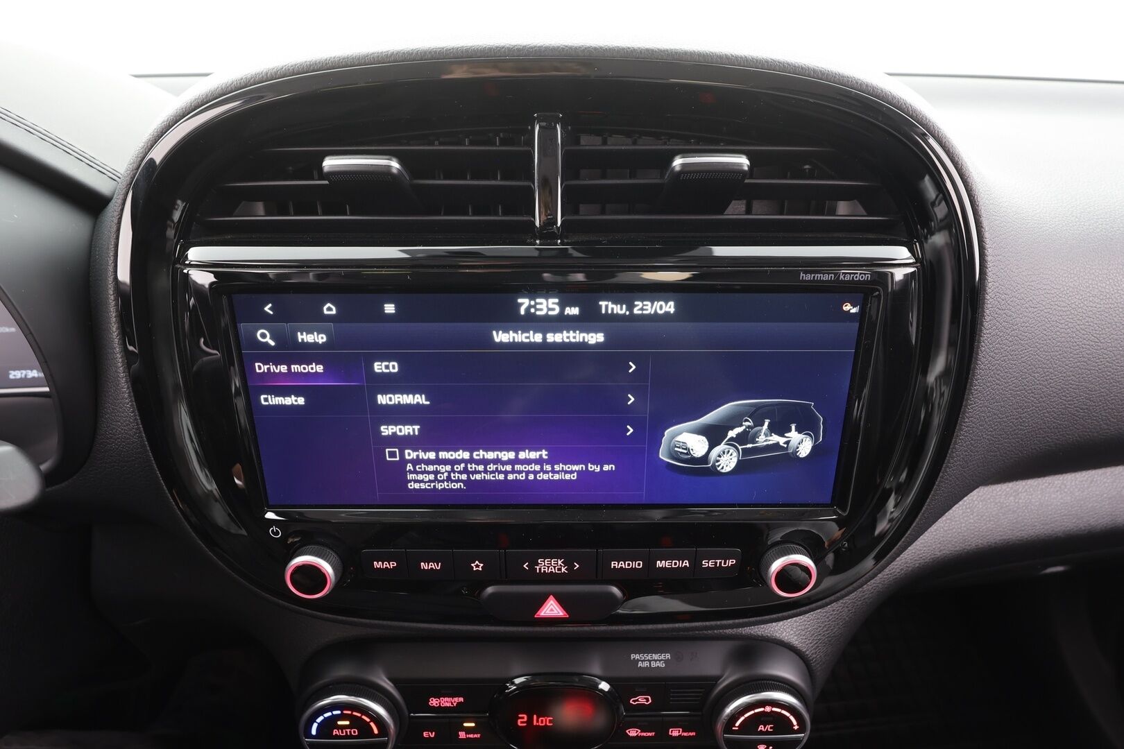 KIA E-SOUL 2021 Electro 64 kWh 204 hv Spirit - ACC | ILP | H&K | HUD | Ilmastoidut nahat | Navi | LED | P.Kamera | Sähköpenkit | Ratinlämmitin | Merkkihuollettu | Huippuvarusteet