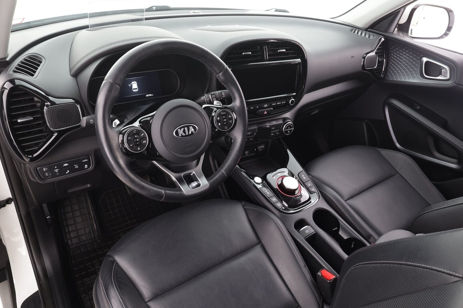 KIA E-SOUL 2021 Electro 64 kWh 204 hv Spirit - ACC | ILP | H&K | HUD | Ilmastoidut nahat | Navi | LED | P.Kamera | Sähköpenkit | Ratinlämmitin | Merkkihuollettu | Huippuvarusteet