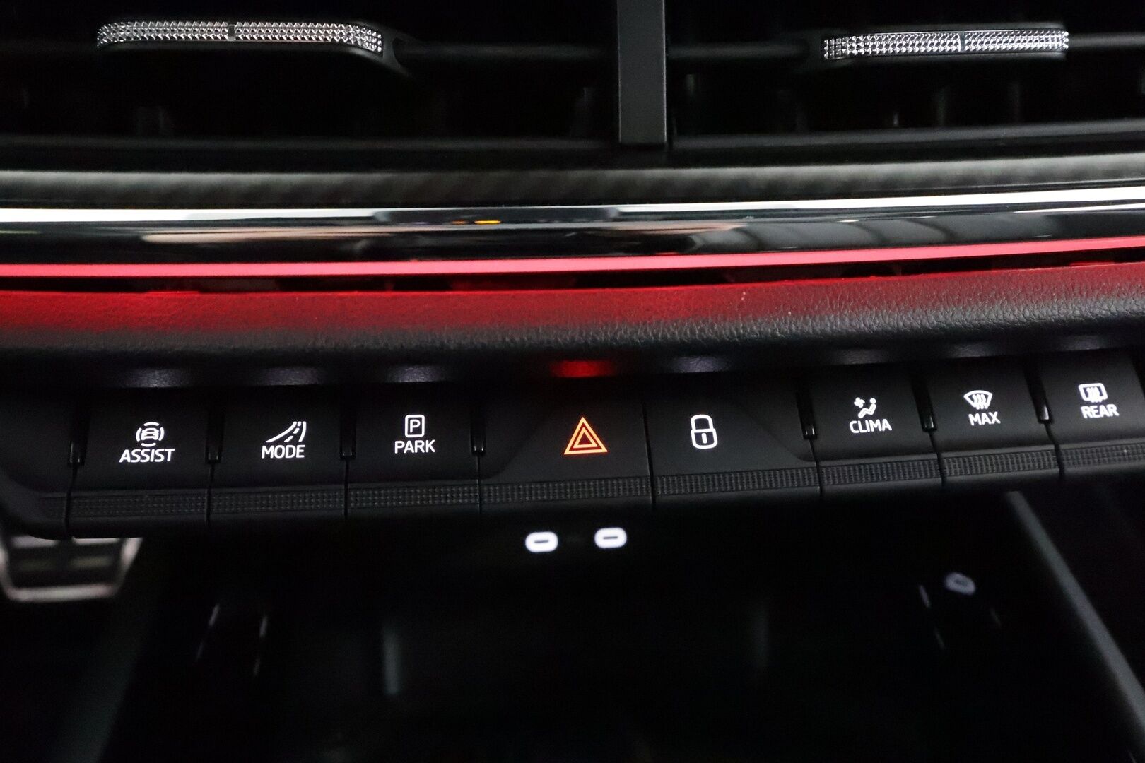 SKODA ENYAQ 2025 85iV Coupe RS 4x4 250kW - ACC | ILP | Koukku | Canton | HUD | Lasikatto | 360-Kamera | Muistipenkit | Keyless