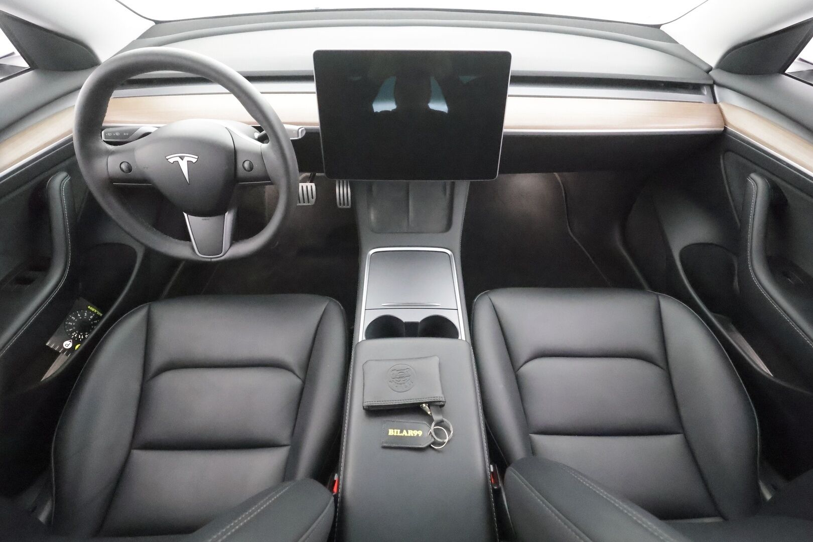 TESLA MODEL 3 2023 Performance Dual Motor - | ILP | ACC | Lasikatto | Matrix-LED | P.Kamera | Muistipenkki | Premium Audio | Navi | Keyless | Kahdet renkaat aluvanteilla |
