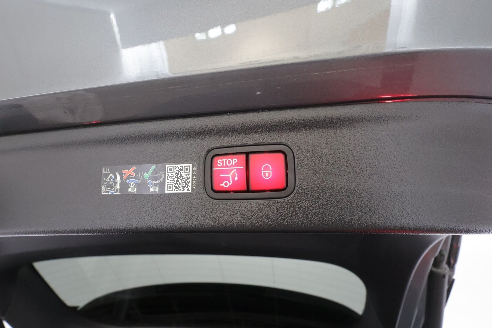 MERCEDES-BENZ EQE SUV 2023 350 4Matic - | Distronic+ | Hyperscreen | ILP | Koukku | Burmester | Panorama | Digital Light | 360° | Muistinahat | Ratinlämmitin | Navi | Keyless | Kahdet renkaat aluvanteilla | Huippuvarusteet |
