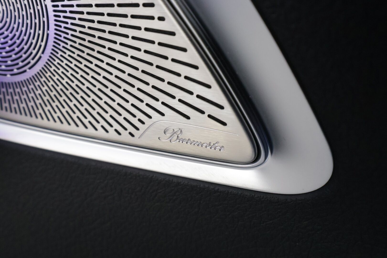 MERCEDES-BENZ EQE SUV 2023 350 4Matic - | Distronic+ | Hyperscreen | ILP | Koukku | Burmester | Panorama | Digital Light | 360° | Muistinahat | Ratinlämmitin | Navi | Keyless | Kahdet renkaat aluvanteilla | Huippuvarusteet |