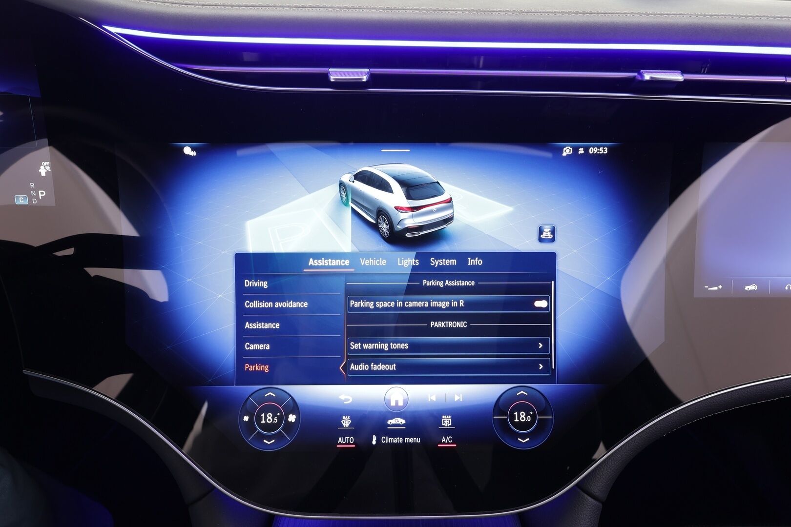 MERCEDES-BENZ EQE SUV 2023 350 4Matic - | Distronic+ | Hyperscreen | ILP | Koukku | Burmester | Panorama | Digital Light | 360° | Muistinahat | Ratinlämmitin | Navi | Keyless | Kahdet renkaat aluvanteilla | Huippuvarusteet |