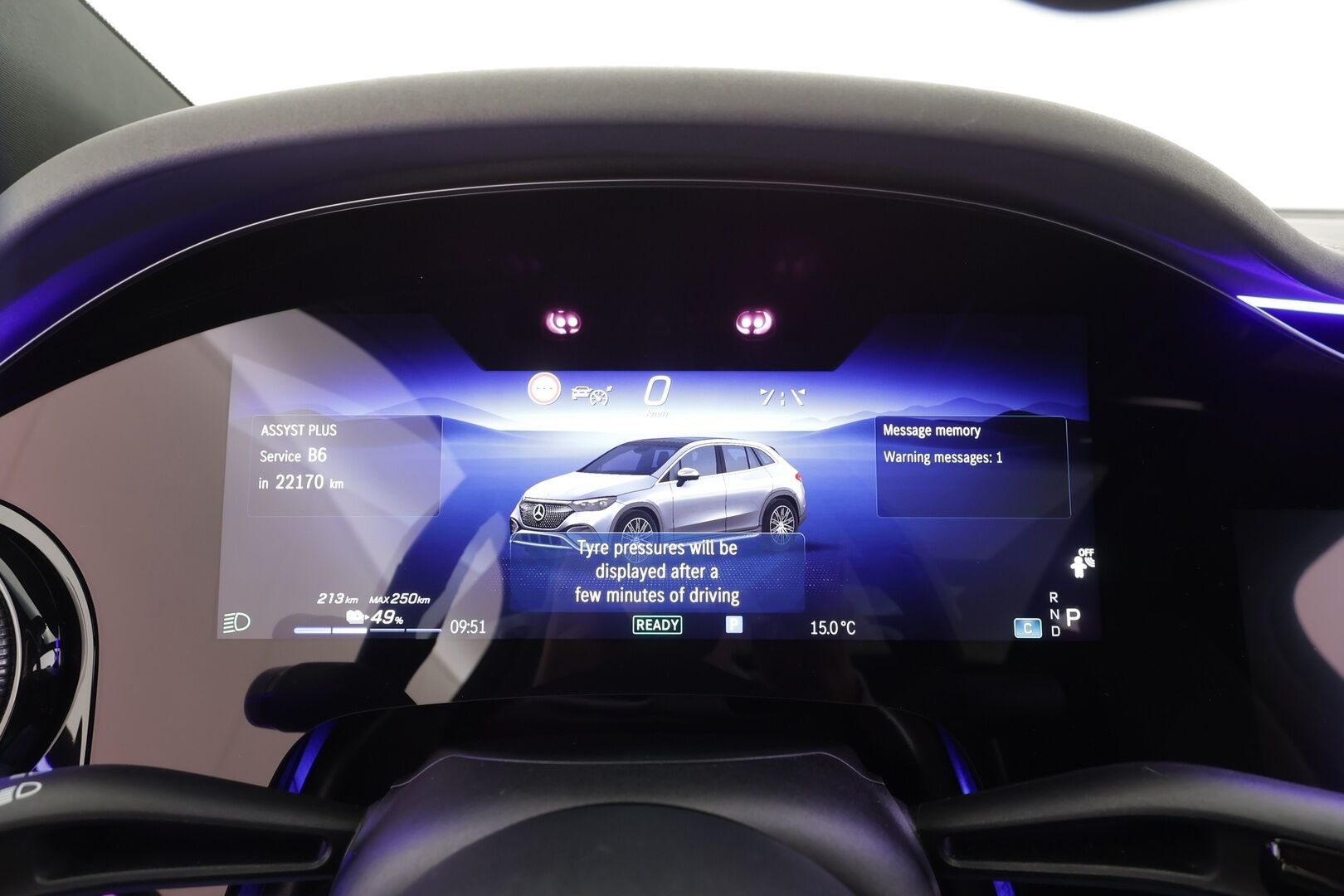 MERCEDES-BENZ EQE SUV 2023 350 4Matic - | Distronic+ | Hyperscreen | ILP | Koukku | Burmester | Panorama | Digital Light | 360° | Muistinahat | Ratinlämmitin | Navi | Keyless | Kahdet renkaat aluvanteilla | Huippuvarusteet |