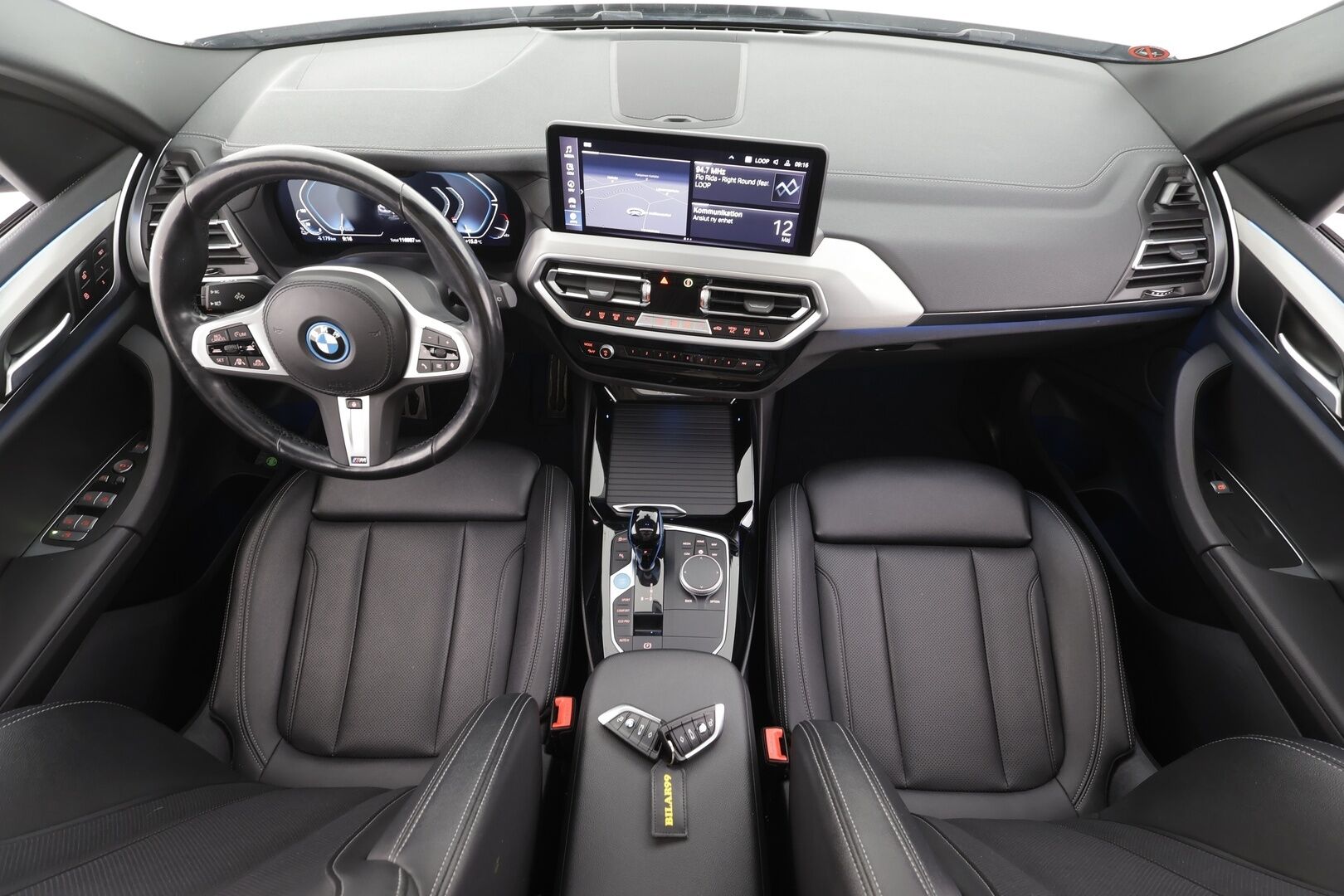 BMW IX3 2023 M-Sport - ACC | Koukku | Panorama | Muistipenkki | Adapt.LED | Sporttinahat | Navi | Adapt.Alusta | P.Kamera | Kahdet renkaat aluvanteilla | Merkkihuollettu