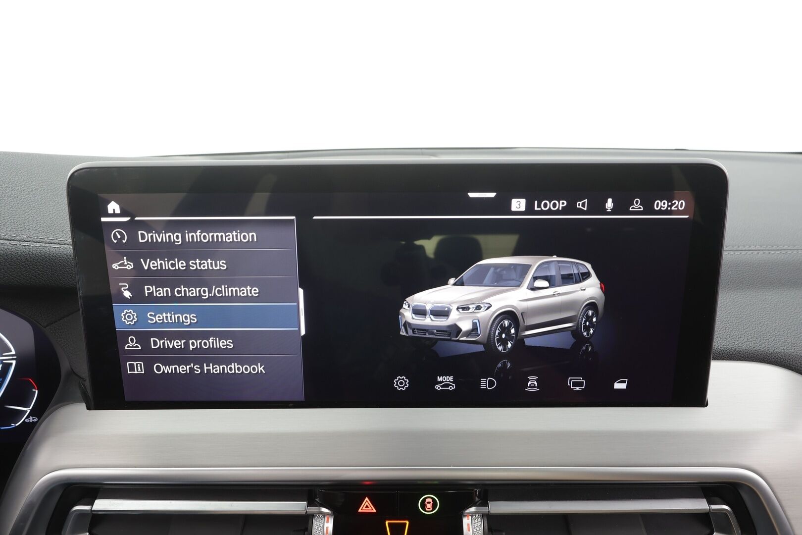 BMW IX3 2023 M-Sport - ACC | Koukku | Panorama | Muistipenkki | Adapt.LED | Sporttinahat | Navi | Adapt.Alusta | P.Kamera | Kahdet renkaat aluvanteilla | Merkkihuollettu