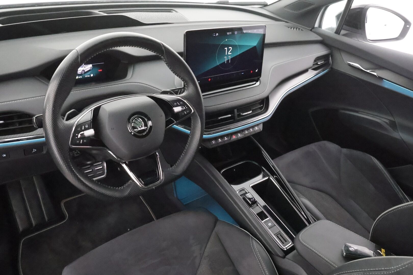 Skoda Enyaq 2022 Coupe 80x 4x4 Sportline iV * ACC / ILP / Koukku / HUD / Panorama / Matrix-LED / P.kamera * - Kahdet Renkaat