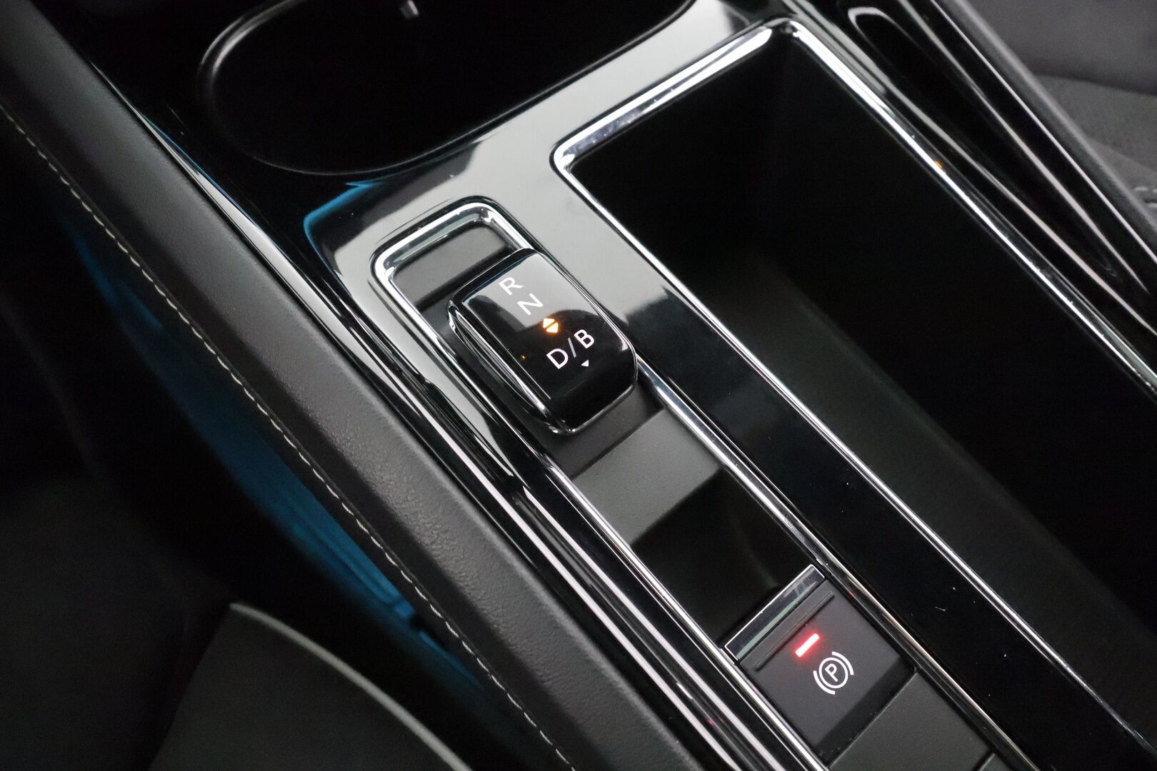 Skoda Enyaq 2022 Coupe 80x 4x4 Sportline iV * ACC / ILP / Koukku / HUD / Panorama / Matrix-LED / P.kamera * - Kahdet Renkaat
