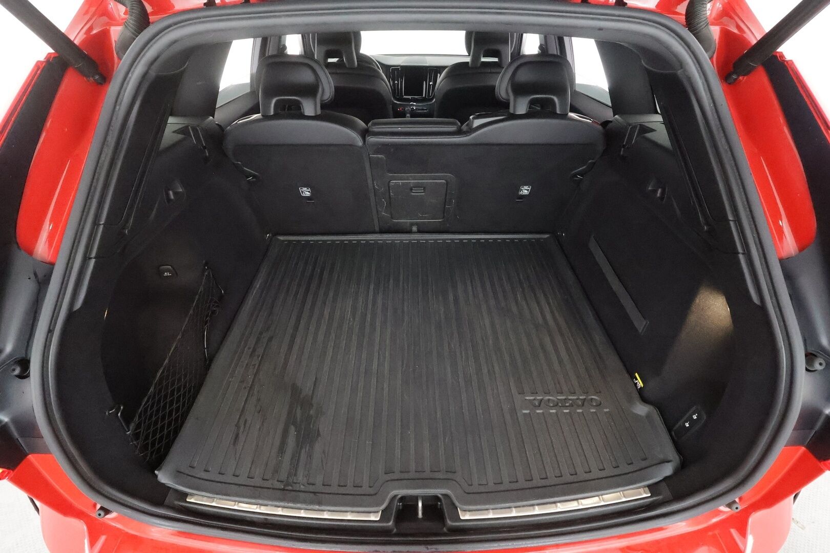 Volvo XC60 2018 T5 AWD R-Design aut. - | Pilot assist | Webasto | HUD | Full-LED | muistipenkki | Keyless | High performance audio | Merkkihuollettu | Kahdet Renkaat |